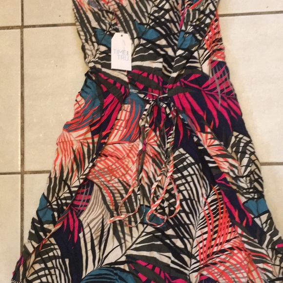 NWT GORGEOUS DRESS - Picture 10 of 16